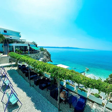 Beach Hotel 3*