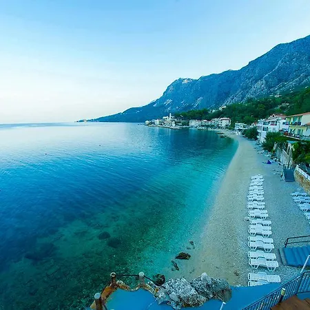 Beach Hotel Hotel 3*