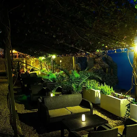 Beach Hotel Drašnice