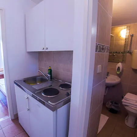 Beach Hotel 3* Drasnice