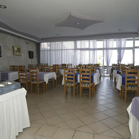 Beach Hotel Ξενοδοχείο 3*