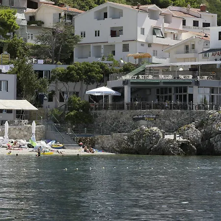 Beach Hotel 3* Drašnice