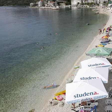 Beach Hotel Hotel 3*