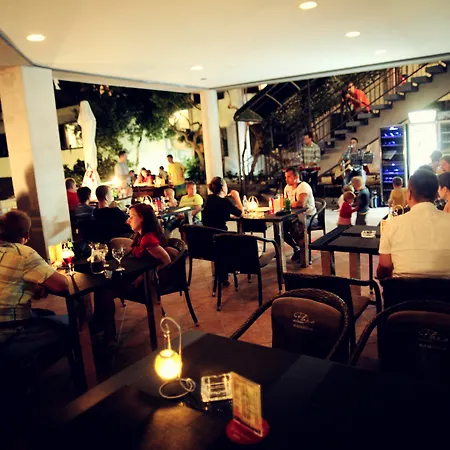 Ξενοδοχείο Beach Hotel