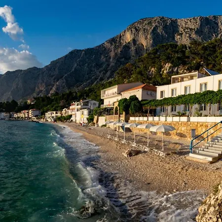 Beach Hotel 3*