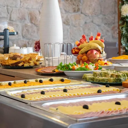 Beach Hotel 3* Drašnice