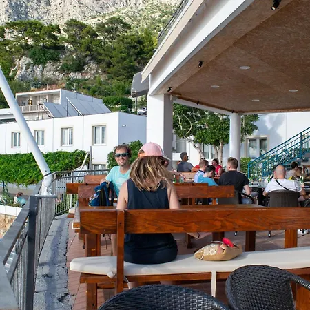 Beach Hotel Hotel Drašnice