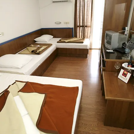 Beach Hotel 3*