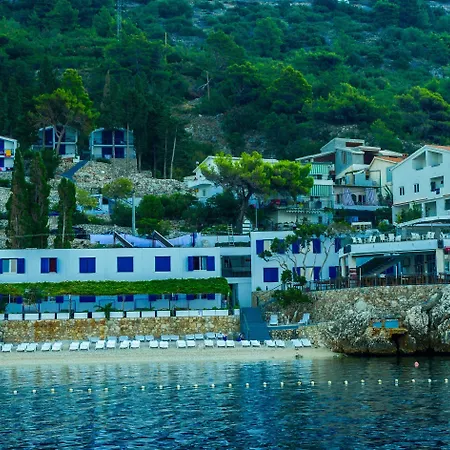 Beach Hotel Ξενοδοχείο 3*