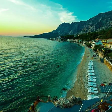 Beach Hotel Hotel