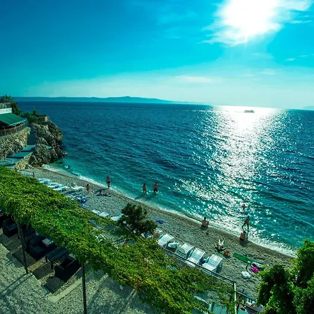 Beach Hotel Ξενοδοχείο 3*