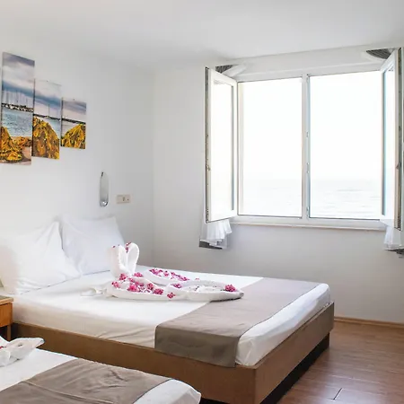 Beach Hotel 3* Drašnice
