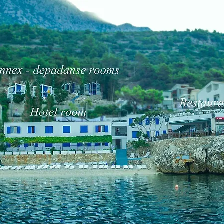 Beach Hotel 3*