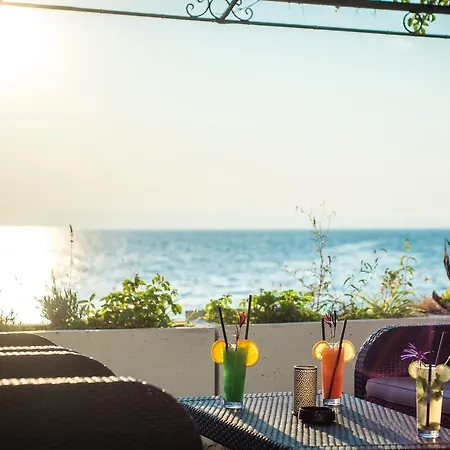 Beach Hotel Hotel 3*