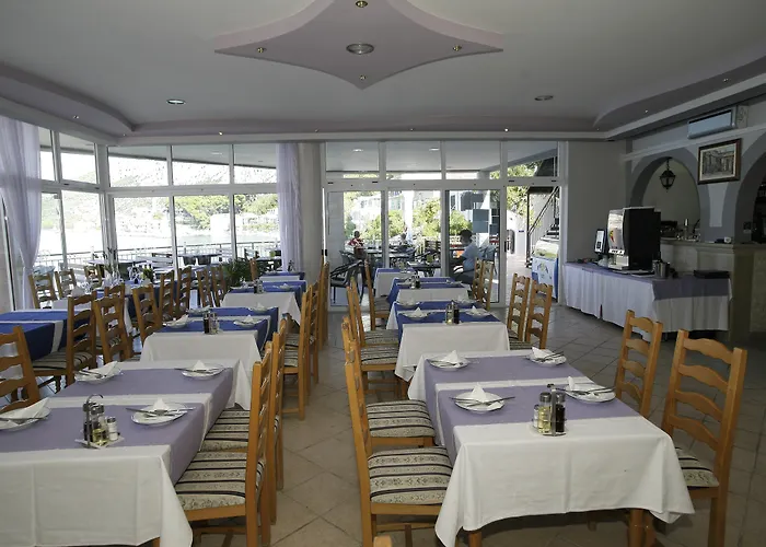 Beach Hotel Hotel Drašnice