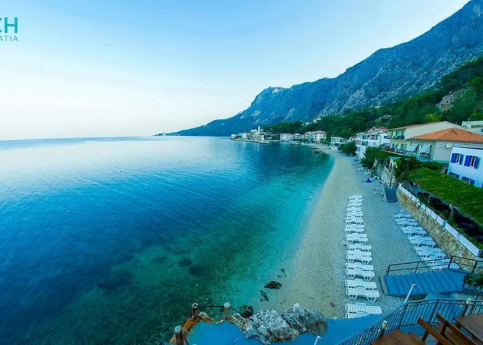 Beach Hotel Hotel 3*