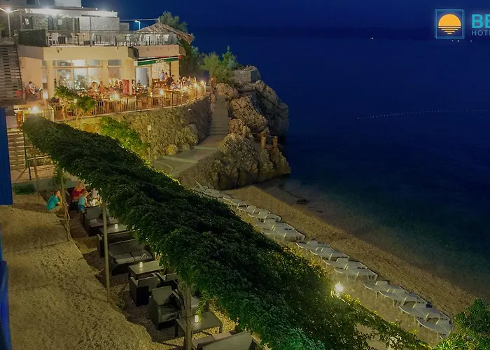 Beach Hotel Hotel 3*